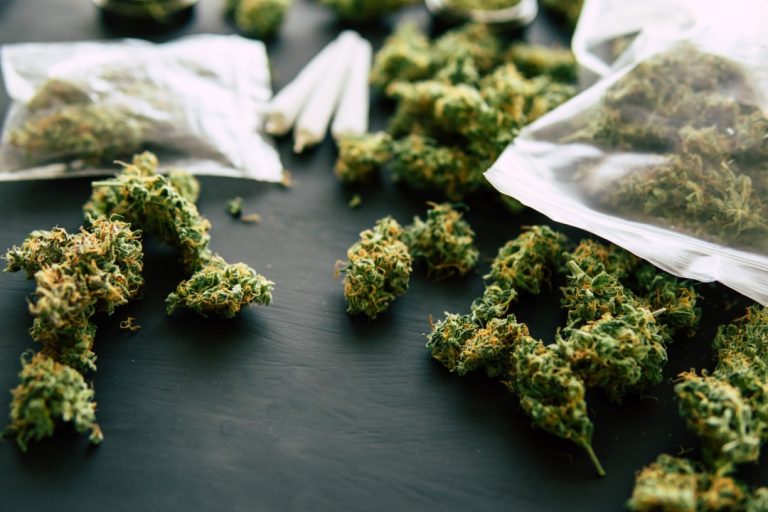 Why Buying Weed Online in Canada Ensures Safe and Legal Transactions