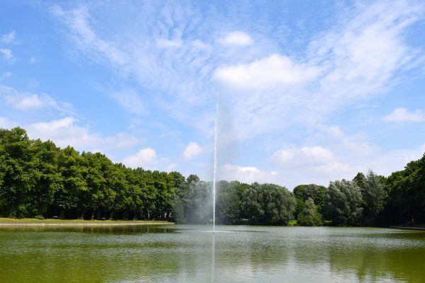 Fontaine, water feature, fountain — Clueless Through the Years: Charm That Never Fades